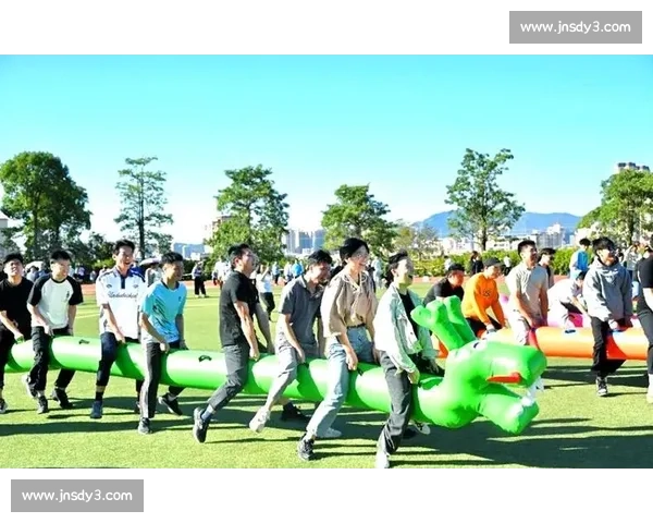 全国大学生健美比赛精彩纷呈 展现青春力量与体育精神