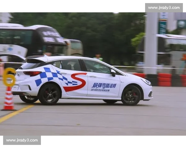 极速竞速挑战赛全新开启超高难度驾驶技巧让你成为赛道之王